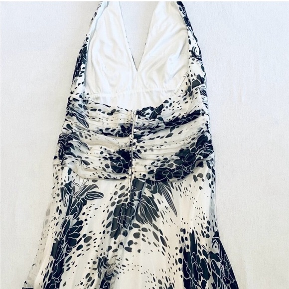 Tadashi silk halter dress Women’s 12 black white midi floral cocktail pleated. - Picture 11 of 14